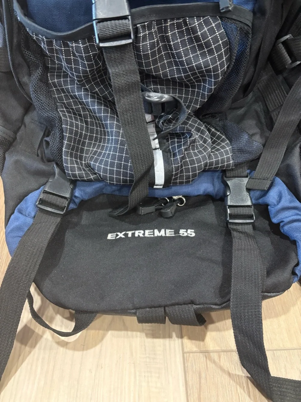 The North Face Vintage Extreme 55L Blue Black Hiking Trail Light Backpack